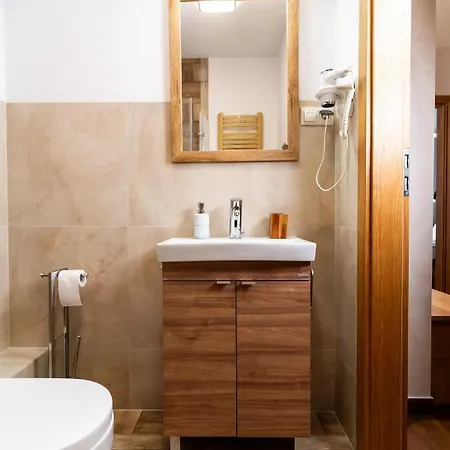 Apartmanhotel Maestria 3*