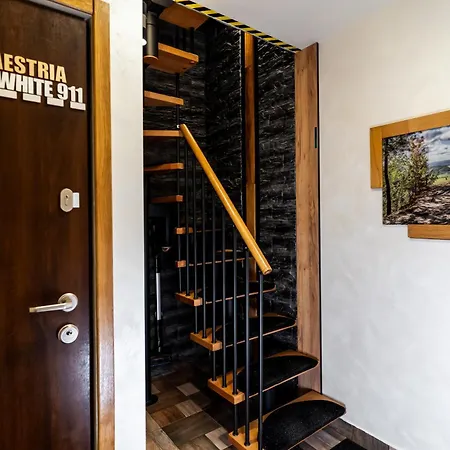 Maestria Apartmanhotel 3*