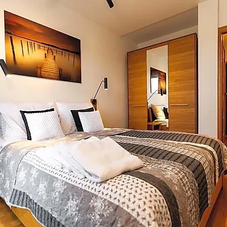 Maestria Apartmanhotel