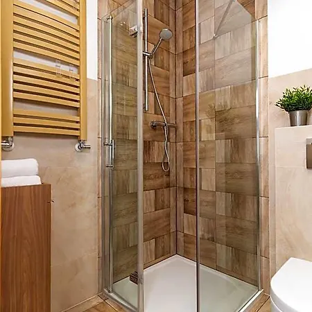 Apartmanhotel Maestria 3*