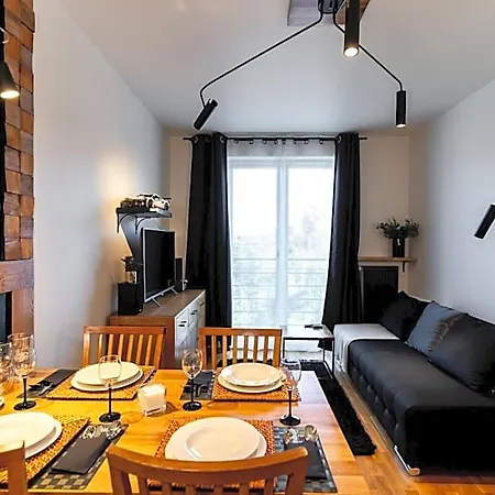Apartmanhotel Maestria 3*